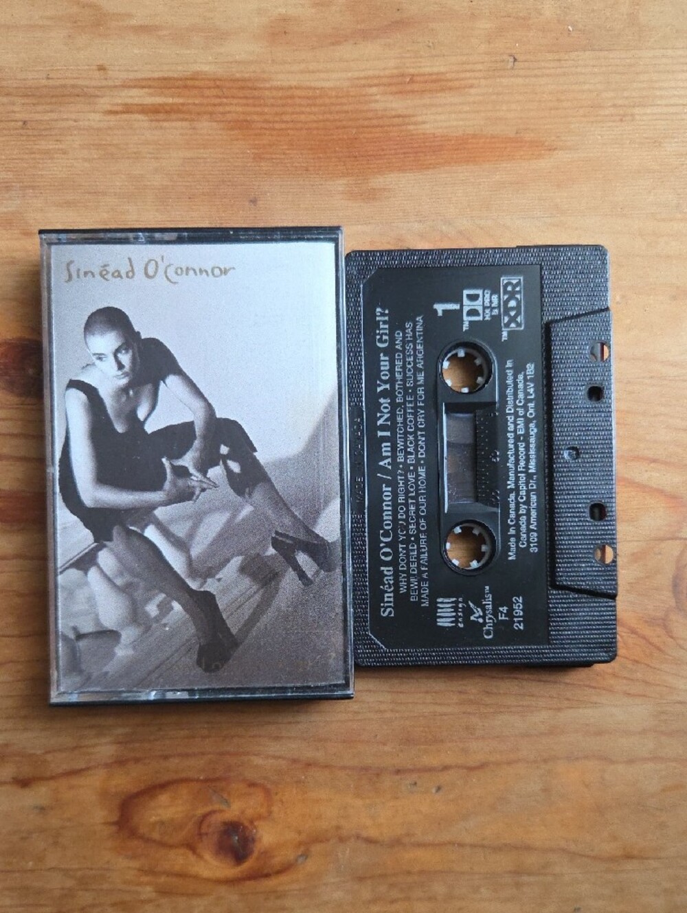 Sinead O'Connor 1992 Am I Not Your Girl Vintage Cassette Tape Lyric Booklet